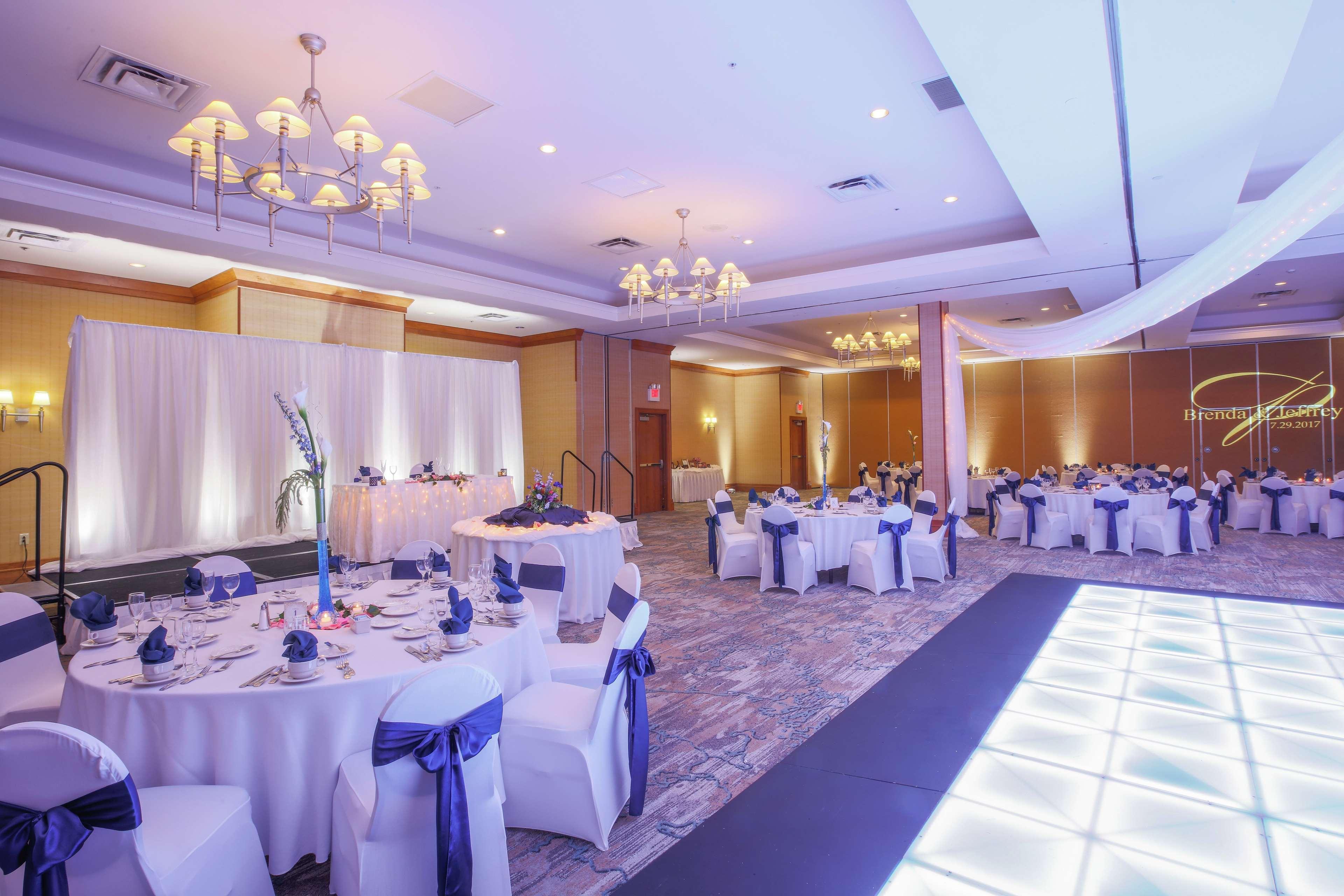 Doubletree By Hilton Rochester Хенриетта Экстерьер фото