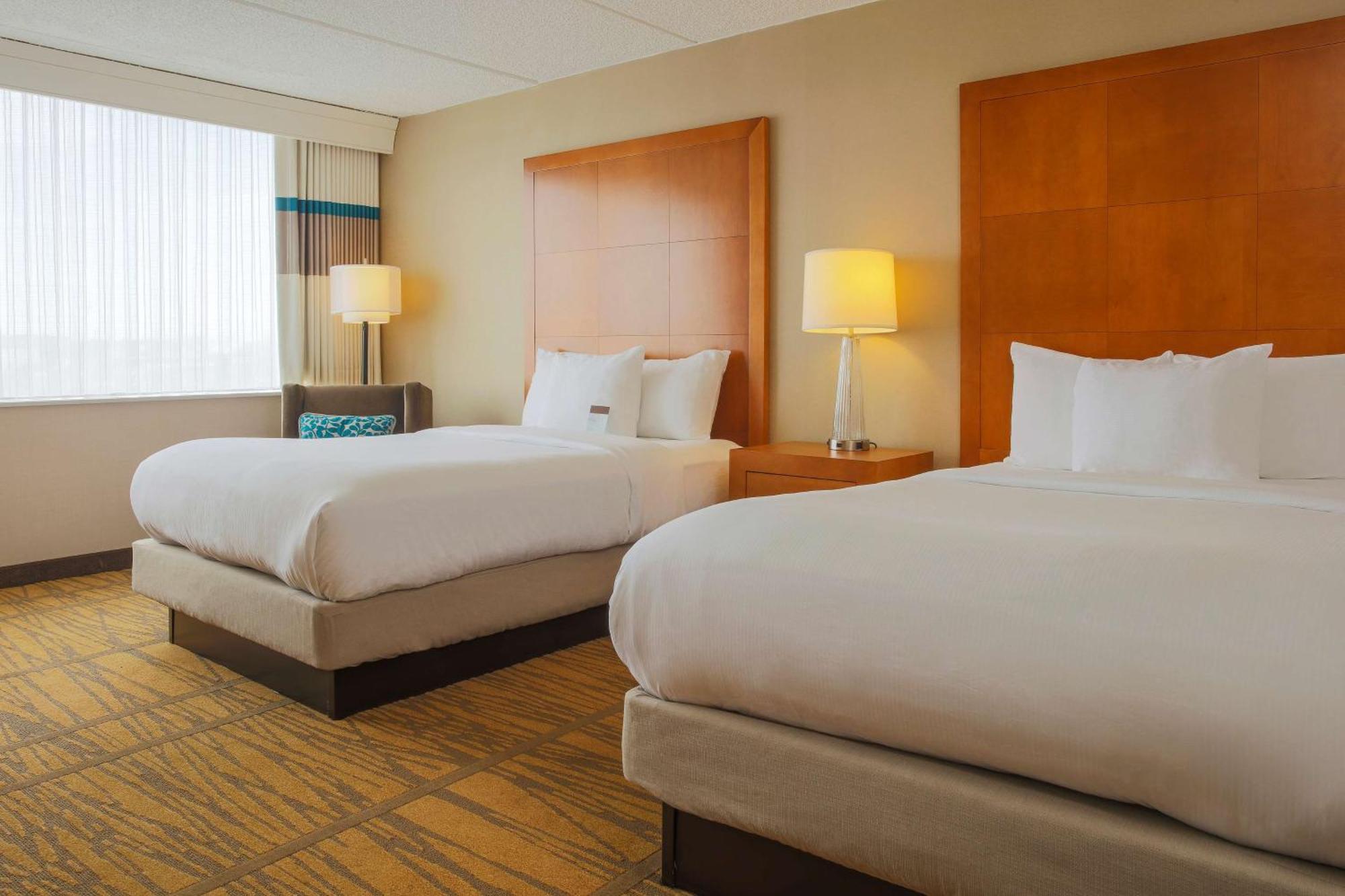 Doubletree By Hilton Rochester Хенриетта Экстерьер фото