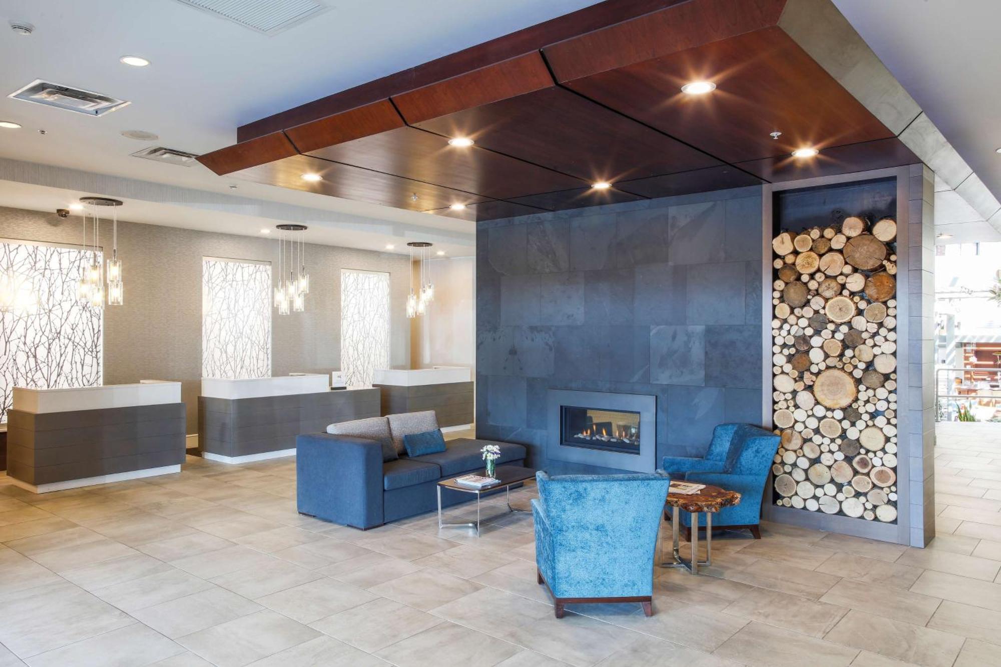 Doubletree By Hilton Rochester Хенриетта Экстерьер фото