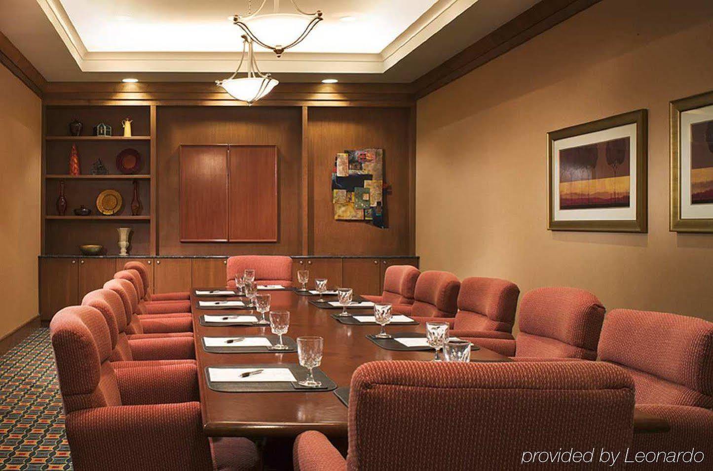 Doubletree By Hilton Rochester Хенриетта Экстерьер фото
